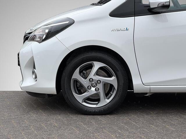 Toyota YARIS 1.5 Hybrid Trend | Camera | 15" L.M.Velg | Navigatie | 5 Drs | Rijklaarprijs!