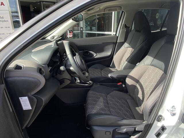 Toyota YARIS Cross 1.5 Hybrid 130 Executive & Premium Pack