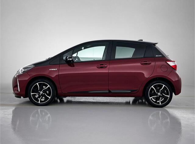 Toyota YARIS 1.5 Hybrid Bi-Tone | Parkeersensor voor en achter | Voorstoelen verwarmd |