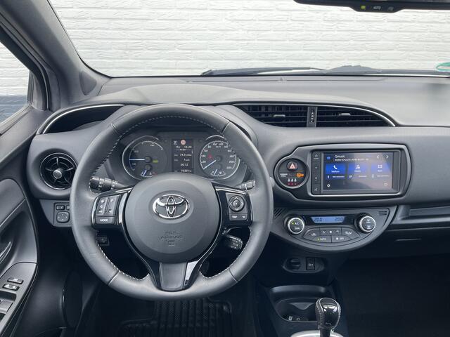 Toyota YARIS 1.5 Hybrid Bi-Tone | Parelmoer | CarPlay | Camera | Keyless | Cruise | 16 inch