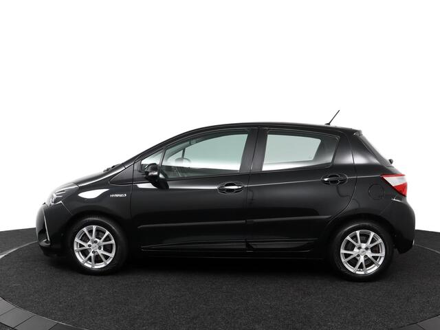 Toyota YARIS 1.5 Hybrid Design Red | Navigatie |