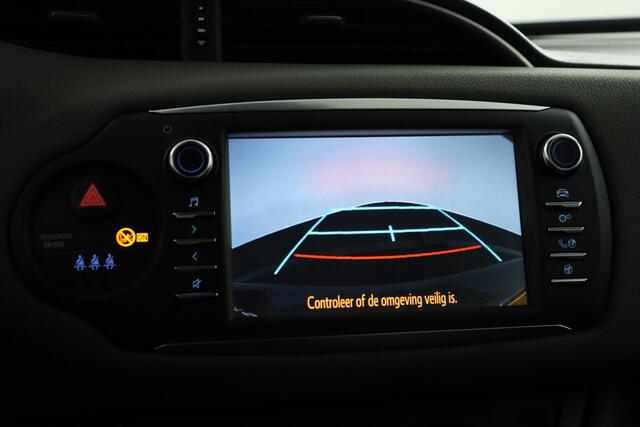 Toyota YARIS 1.5 Hybrid Design Red | Navigatie |