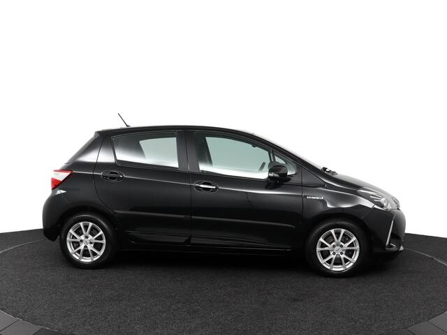 Toyota YARIS 1.5 Hybrid Design Red | Navigatie |