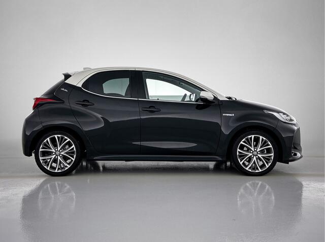Toyota YARIS 1.5 Hybrid Executive Bi-Tone | Doedehoekdetectie | Stoelverwarming | PDC voor en achter | Uniek Interieur