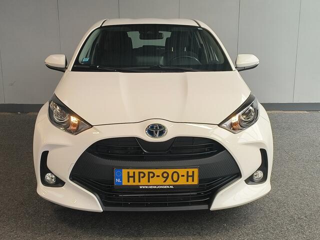 Toyota YARIS 1.5 Hybrid Active uit 2022 Rijklaar + 12 maanden Bovag-garantie Henk Jongen Auto's in Helmond, al 50 jaar service zoals 't hoort!