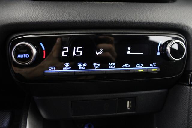 Toyota YARIS 1.5 Hybrid Dynamic |Camera|Carplay|ACC| *Hemelvaart geopend*