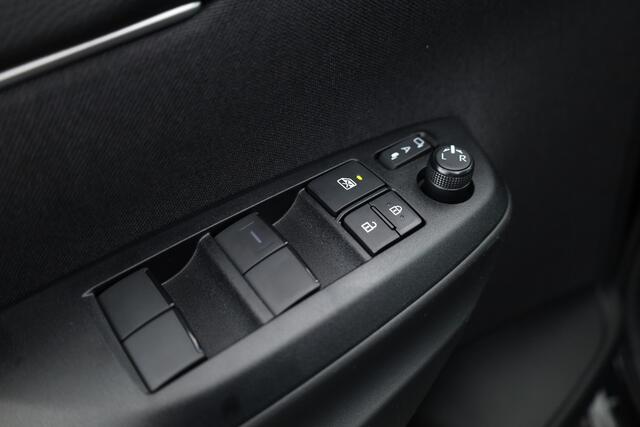 Toyota YARIS Cross 1.5 Hybrid 130 Teamplayer | Navi | Stoel- Stuurverw. | Adapt. Cruise | Camera | Keyless