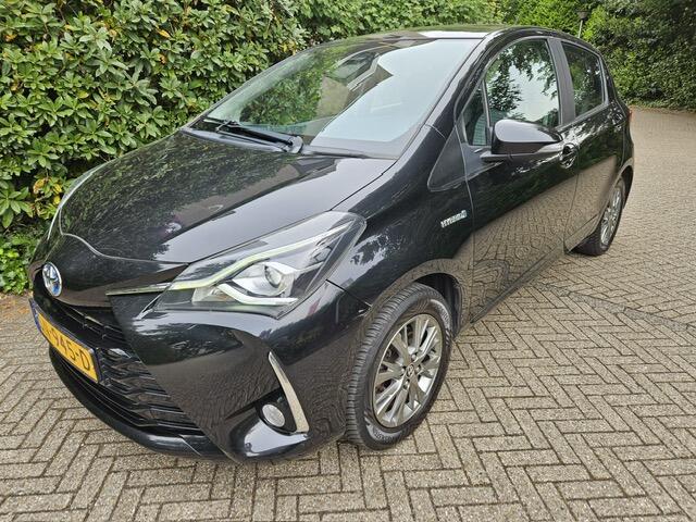 Toyota YARIS 1.5 Hybrid Design Navi