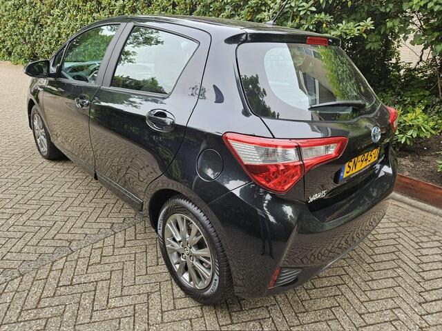 Toyota YARIS 1.5 Hybrid Design Navi