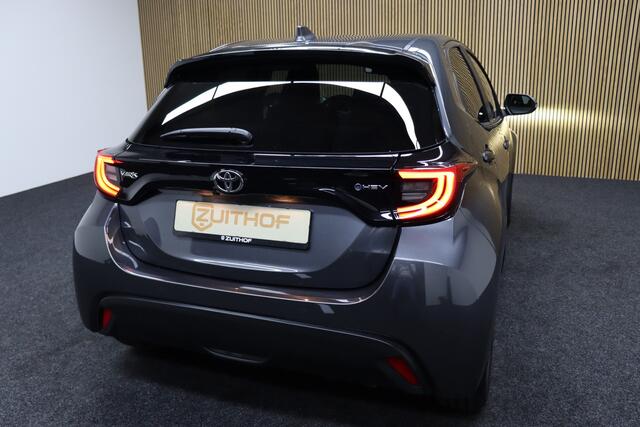 Toyota YARIS 1.5 Hybrid 115 Executive Edition | Facelift | Adaptive-cruise | Apple Carplay & Android Auto | Camera | Parkeerhulp | Maps Navigatie | Keyless | Clima | Dodehoekdetectie
