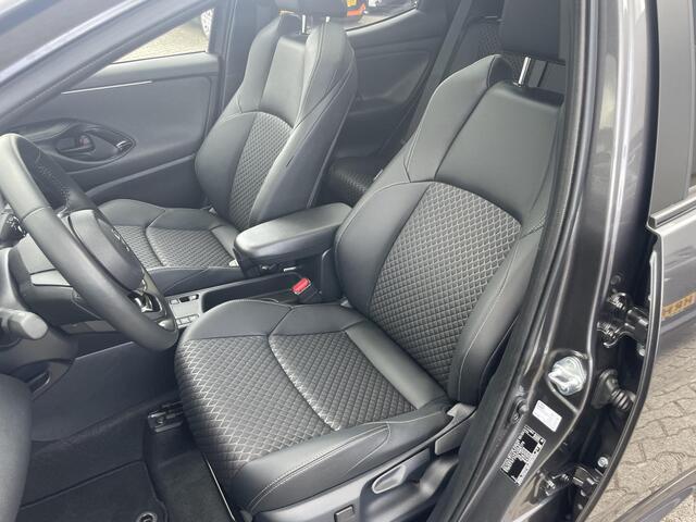 Toyota YARIS 1.5 Hybrid 130 Executive Premium Panoramadak