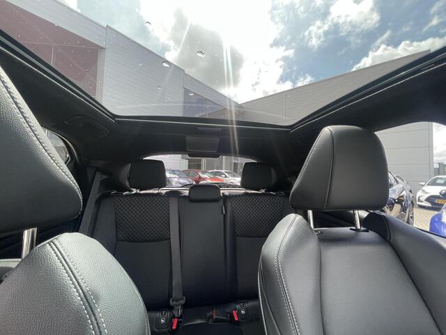 Toyota YARIS 1.5 Hybrid 130 Executive Premium Panoramadak