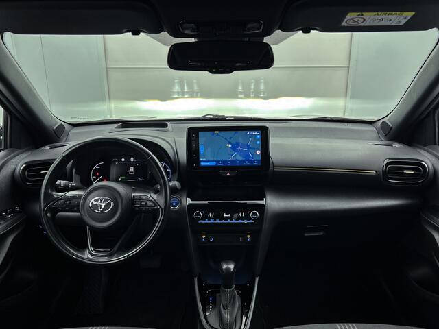 Toyota YARIS Cross 1.5 Hybrid Adventure AWD | All Wheel Drive | Blindspot | Trekhaak | Stoelverwarming | Navigatie |
