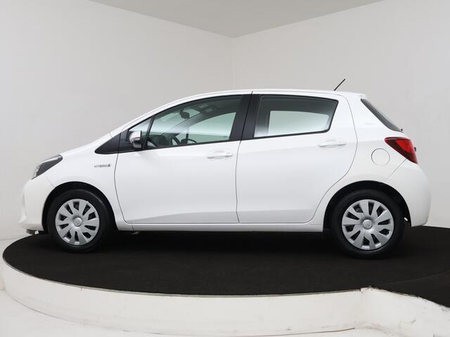 Toyota YARIS 1.5 Hybrid Trend | Parkeersensoren voor en achter | Camera |
