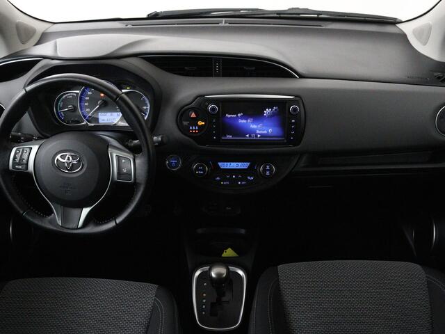 Toyota YARIS 1.5 Hybrid Trend | Parkeersensoren voor en achter | Camera |