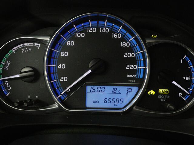 Toyota YARIS 1.5 Hybrid Trend | Parkeersensoren voor en achter | Camera |