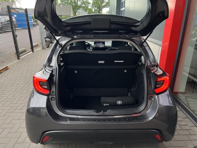 Toyota YARIS 1.5 Hybrid Dynamic Team D | CarPlay | Camera | ACC | LED | Keyless | DAB+