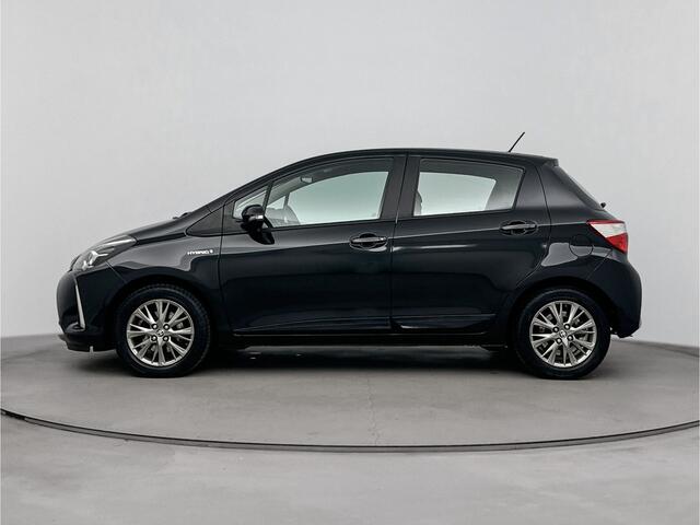 Toyota YARIS 1.5 Hybrid Design | Navigatie | Lichtmetale Velgen |