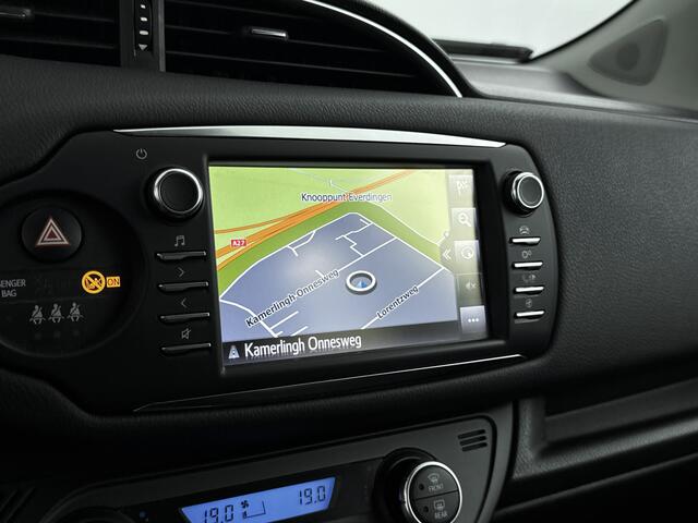 Toyota YARIS 1.5 Hybrid Design | Navigatie | Lichtmetale Velgen |