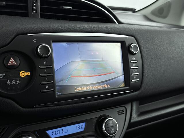 Toyota YARIS 1.5 Hybrid Design | Navigatie | Lichtmetale Velgen |