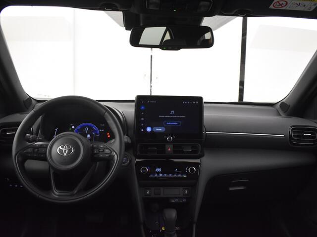 Toyota YARIS 1.5 Hybrid 115 Facelift Style Edition | All Seasons | Stuur en S