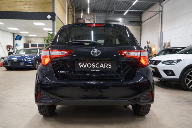 Toyota YARIS 1.0 VVT-i Energy * Navi - Camera - Clima - 100% Dealer onderhouden *