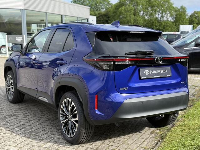 Toyota YARIS Cross 1.5 Hybrid Executive Stoel- & stuurverwarming | PDC V+A |ACC| Elek. achterklep | BSM