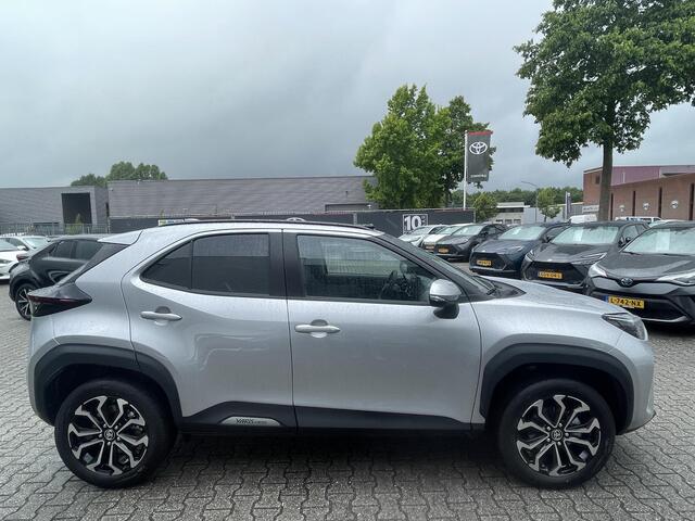 Toyota YARIS Cross 1.5 Hybrid 115 First Edition Comfort Pack