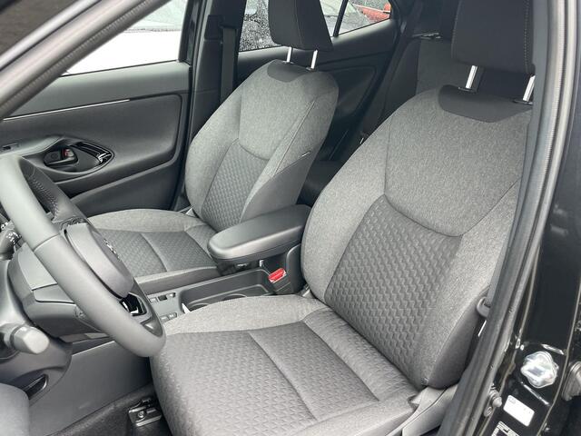 Toyota YARIS Cross 1.5 Hybrid 115 First Edition Comfort Pack