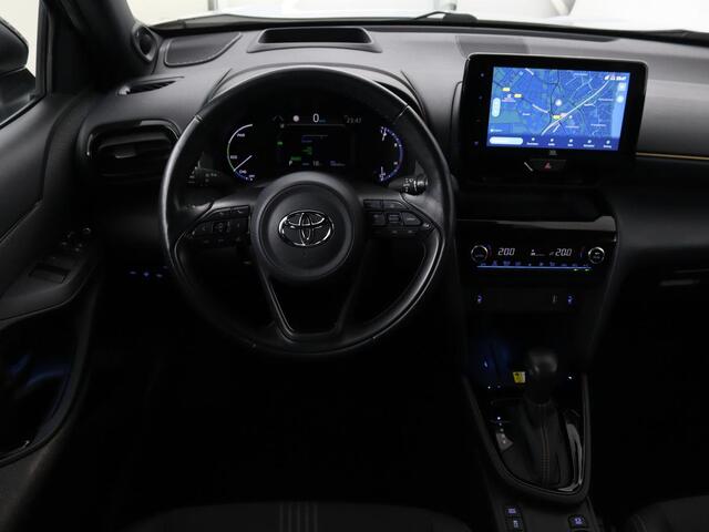 Toyota YARIS Cross 1.5 Hybrid Adventure | Stoel & stuurverwarming | Head-Up | Matrix LED | Carplay | Camera | JBL Sound | Keyless | Navigatie | Adaptive cruise | Climate control