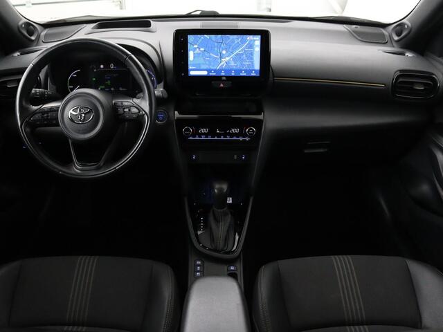 Toyota YARIS Cross 1.5 Hybrid Adventure | Stoel & stuurverwarming | Head-Up | Matrix LED | Carplay | Camera | JBL Sound | Keyless | Navigatie | Adaptive cruise | Climate control