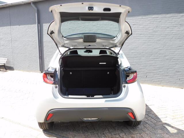 Toyota YARIS 1.5 Hybrid Active 1e EIGENAAR! DEALER ONDERHOUDEN! CARPLAY/ANDROID! CRUISE! CLIMA!