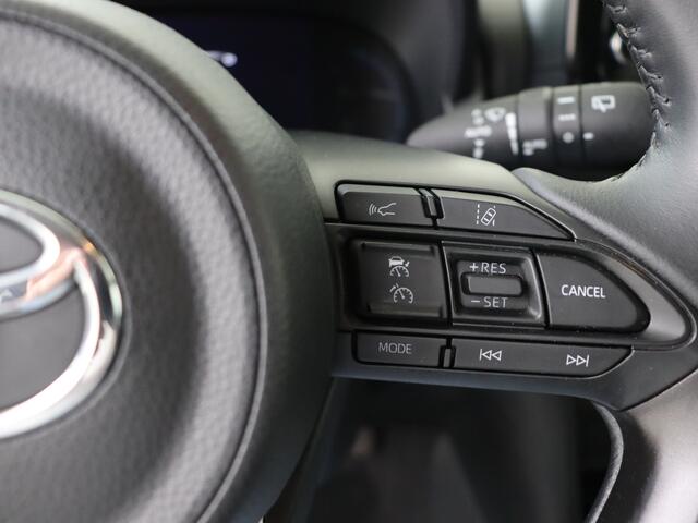 Toyota YARIS Cross 1.5 Hybrid Active I Navigatie I Climate Control I Cruise Control Adaptief I Camera I USB I