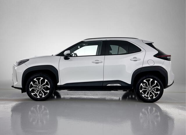 Toyota YARIS Cross 1.5 Hybrid Dynamic | Panoramadak | Stoel + Stuurverwarming | Elektrische Achterklep |