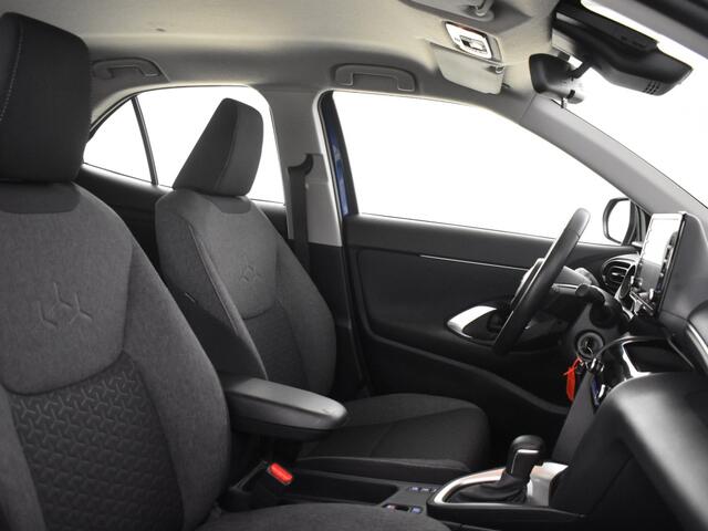 Toyota YARIS 1.5 Hybrid Active | Camera | Carplay