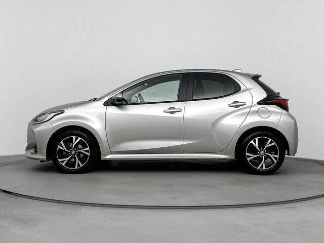 Toyota YARIS 1.5 VVT-i First Edition Lichtemetalen velgen | Airconditioning | Licht- Regensensor |