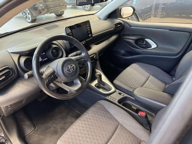 Toyota YARIS 1.5 HYBRID, Adaptive cruise, Navi, Digitaal dashboard, 23500 km!