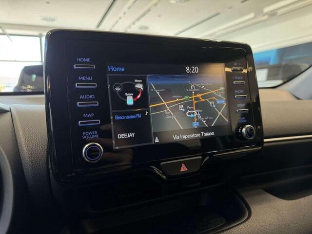 Toyota YARIS 1.5 HYBRID, Adaptive cruise, Navi, Digitaal dashboard, 23500 km!