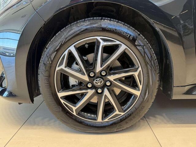 Toyota YARIS 1.5 HYBRID, Adaptive cruise, Navi, Digitaal dashboard, 23500 km!