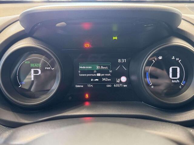 Toyota YARIS 1.5 HYBRID Dynamic, TwoTone, Adaptive cruise, Camera, Navi, Apple carplay!