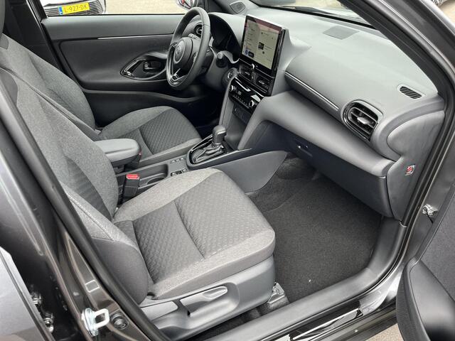 Toyota YARIS Cross 1.5 Hybrid 115 First Edition | Navigatie | Apple CarPlay/Android auto | Achteruitrijcamera | Parkeersensoren voor en achter