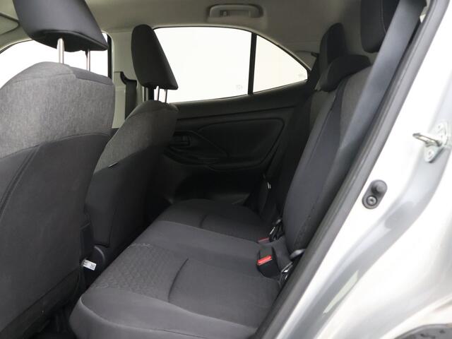 Toyota YARIS 1.5 Hybrid Active | Navi | Adapt. Cruise | Achteruitrijcamera