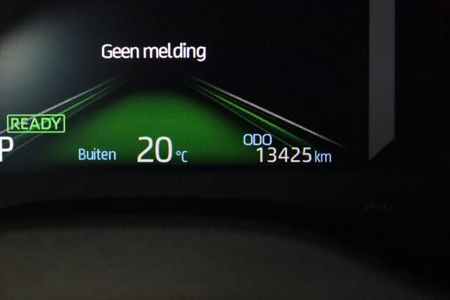 Toyota YARIS Cross 1.5 Hybrid Dynamic | NAVI | CAMERA | STUUR/STOELVERW | ADAP CRUISE | TREKHAAK AFN |
