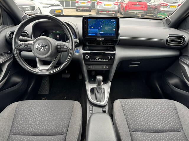 Toyota YARIS Cross 1.5 Hybrid Dynamic Team-D Automaat | Stuur-/Stoelverwarming | Navi | Clima |