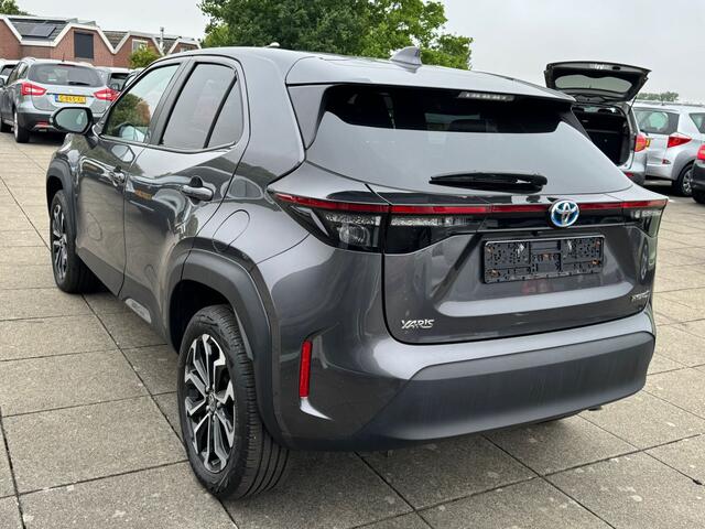 Toyota YARIS Cross 1.5 Hybrid Dynamic Team-D Automaat | Stuur-/Stoelverwarming | Navi | Clima |