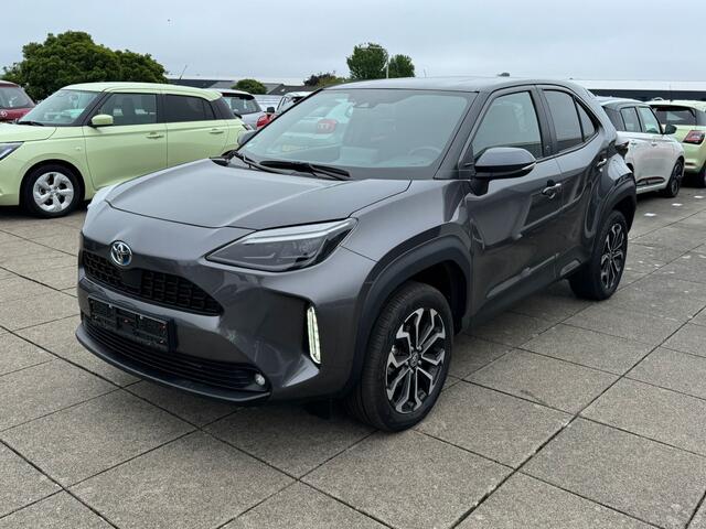 Toyota YARIS Cross 1.5 Hybrid Dynamic Team-D Automaat | Stuur-/Stoelverwarming | Navi | Clima |