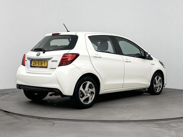 Toyota YARIS 1.5 Hybrid Lease Limited | Airco | LM Velgen | Achteruitrijcamera |