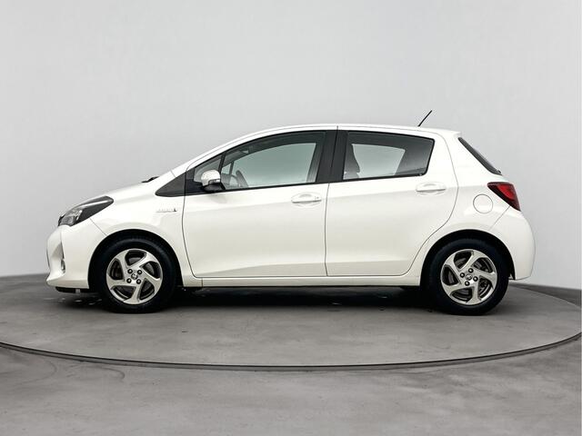 Toyota YARIS 1.5 Hybrid Lease Limited | Airco | LM Velgen | Achteruitrijcamera |