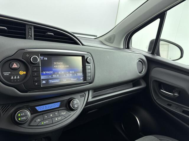Toyota YARIS 1.5 Hybrid Lease Limited | Airco | LM Velgen | Achteruitrijcamera |