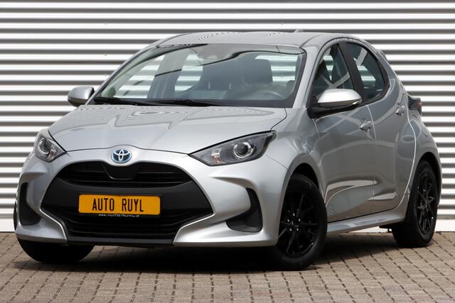Toyota YARIS 1.5 Hybrid Active Navi / Carplay / Camera